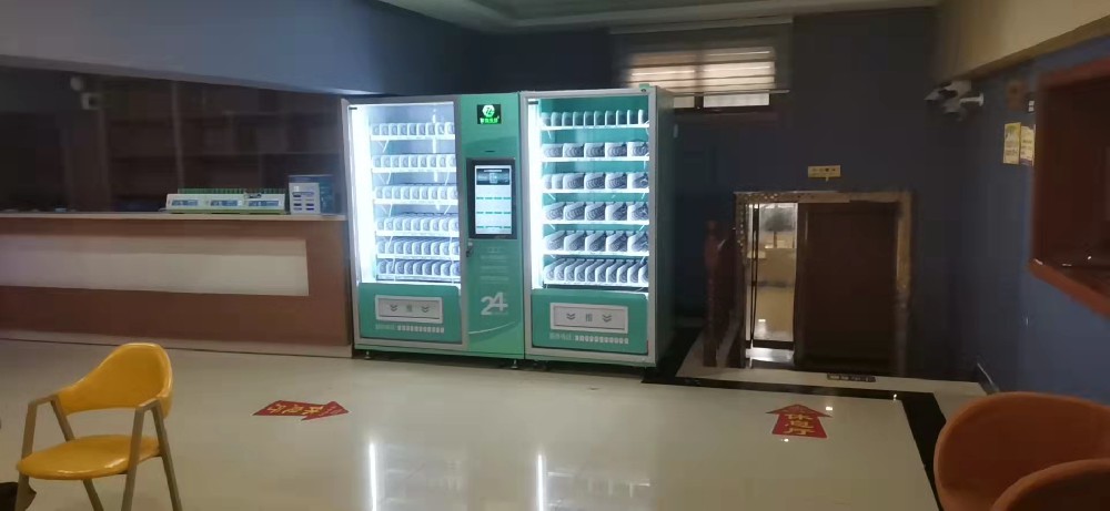 智購(gòu)科技自動(dòng)售貨機(jī)的利潤(rùn)，如何更好的經(jīng)營(yíng)智購(gòu)無(wú)人自動(dòng)售賣機(jī)刷臉掃碼飲料機(jī)自動(dòng)售貨機(jī)